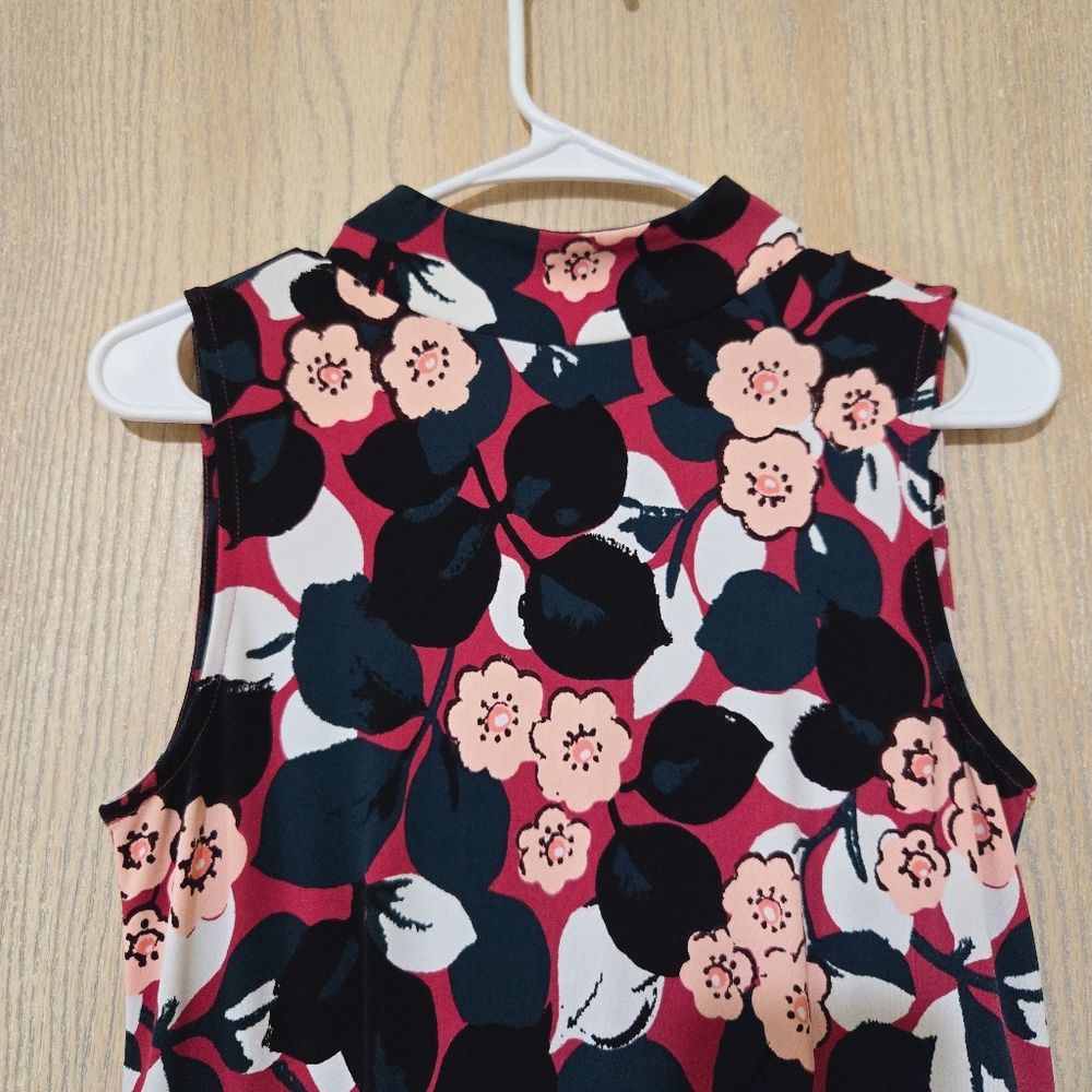 Ann Taylor Dress. Like new. Will fit S - Picture 4 of 5